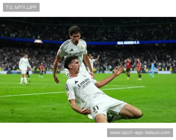 皇马快速反击与防守反击结合，战术多样化逐步溶解对手，皇马防反视频